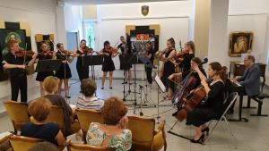 GLST, Glasbena sola Trebnje za uvod v Poletno muzejsko noc, foto GLS Trebnje